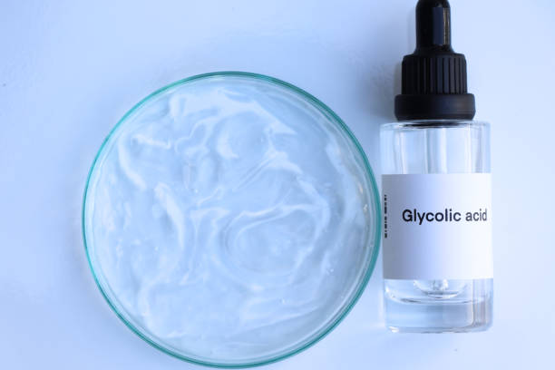 Glycolic Acid for Skincare: Benefits, Risks, and How to Use in 2025
