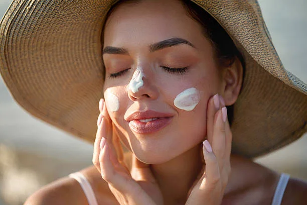 Best Sunscreen for Oily Skin: A Shine-Free Protection Guide